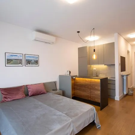 Center Lux Belgrad